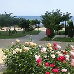 Sea View Panorama On Complex With Pools And Beach, شقة