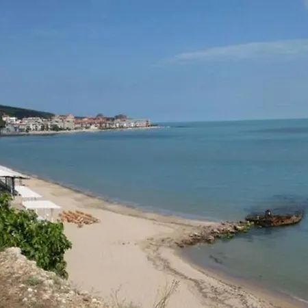 Sea View Panorama On Complex With Pools And Beach, Apartmán Sveti Vlas