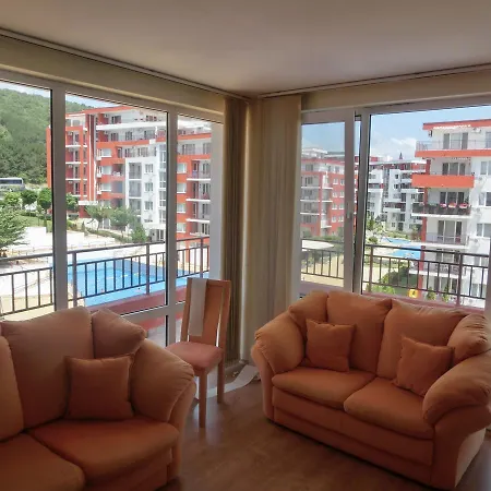 Sea View Panorama On Complex With Pools And Beach, 스베티 블라스